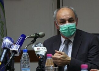 Dr Mohamed Bekkat Berkani dans la conférence de presse