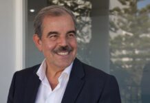 Tunisie : 19 ans de prison requis contre l’ex-ministre Mondher Zenaidi pour atteinte à la sécurité de l’État