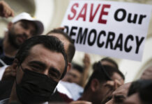 قضية جوهر بن مبارك: النيابة العمومية تفتح بحثاً تحقيقيّاً ضد ثلاثة محامين بتهمة ترويج أخبار زائفة